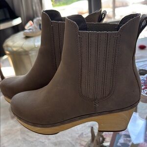 Fry Clog Booties